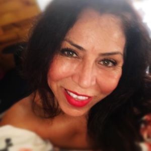 Meet your Posher, Antonia